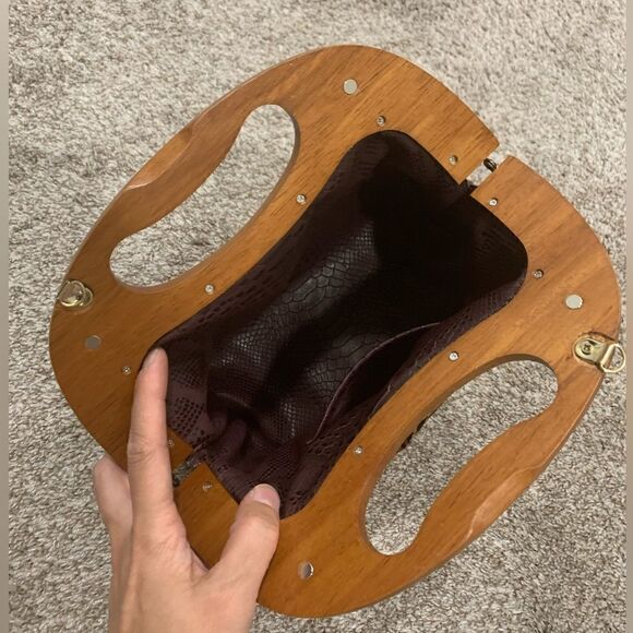 Handmade Genuine Hair-on-horsehide Leather Wooden Frame Bag & 2 Chain Styles - Picture 13 of 16